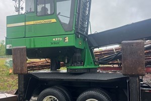 2015 John Deere 437D  Log Loader